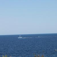 Quotidiennement la navette assure la traversée des îles de Porquerolles à Cannes